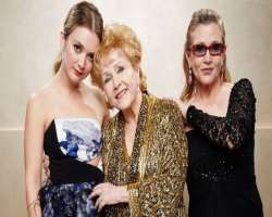 She bared the weight of losing her mother and grandmother within one day of each other. Her mother passed away of a heart attack on 27 December 2016, 